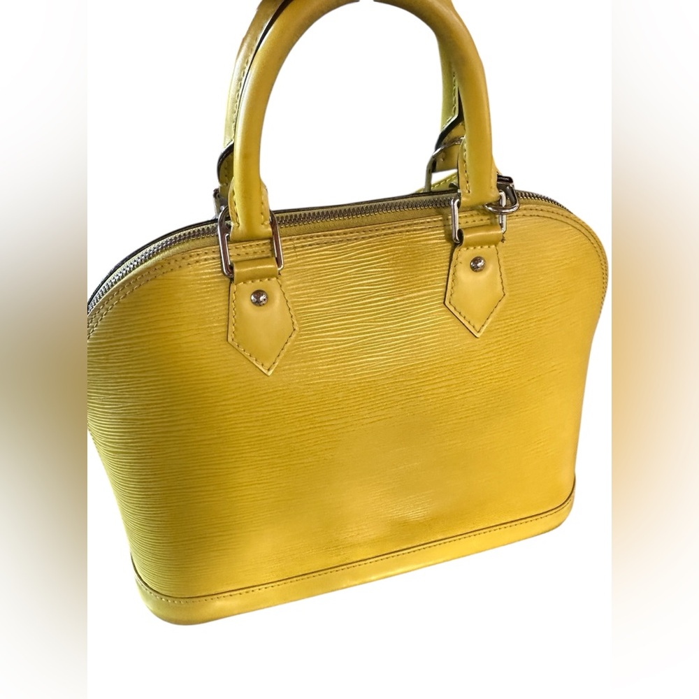 Authentic Louis Vuitton Epi Alma Pm Bag - Picture 9 of 16